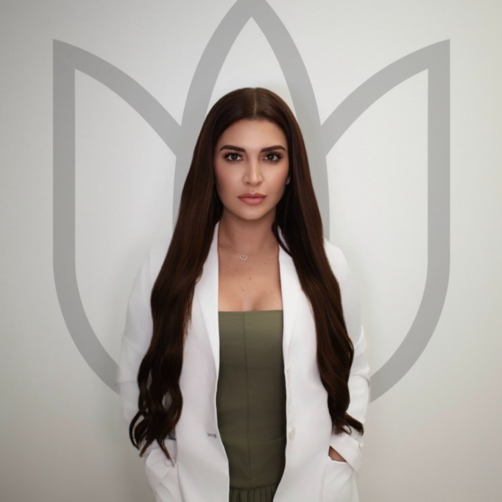 Indra Montenegro - Fundadora y Especialista de Advance Aesthetics Spa